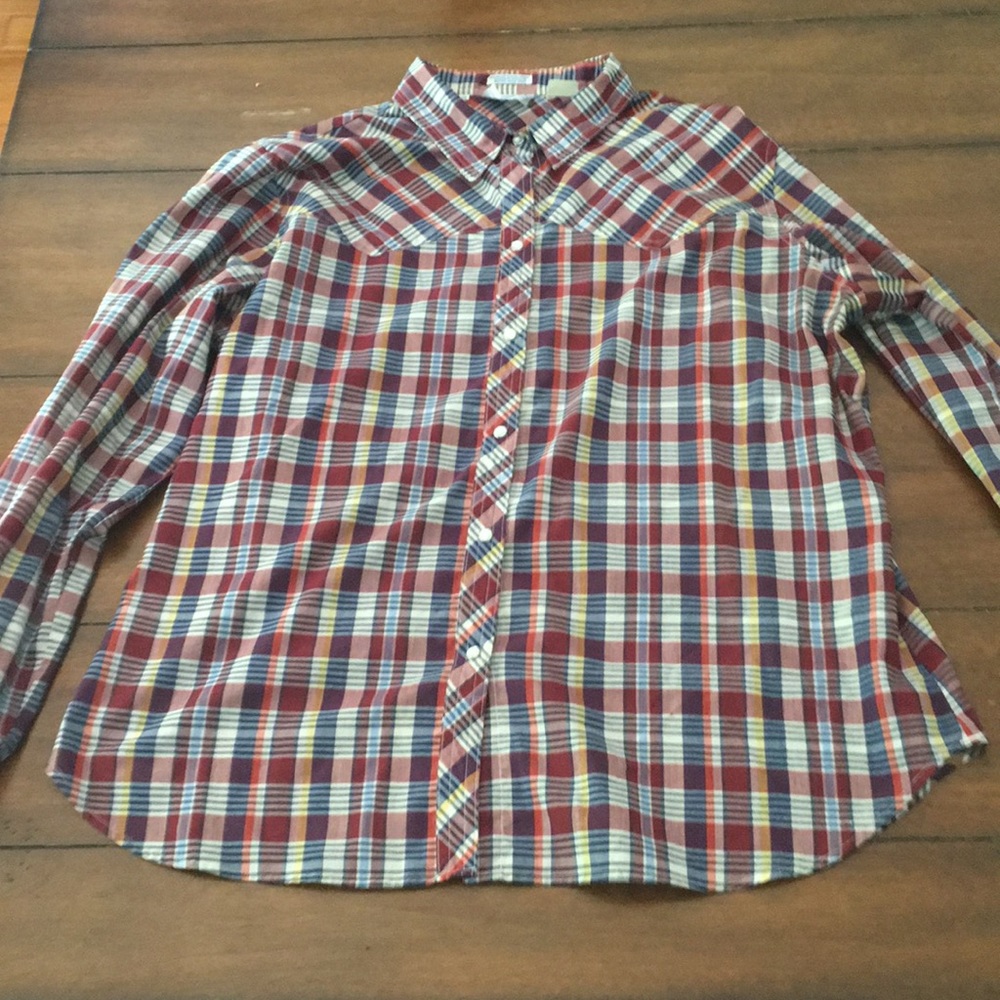 Vintage Levi’s button up shirt.